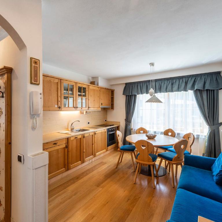 Residence Bosco Verde - Appartamento con 2 Camere da Letto (4 Adulti) - 10