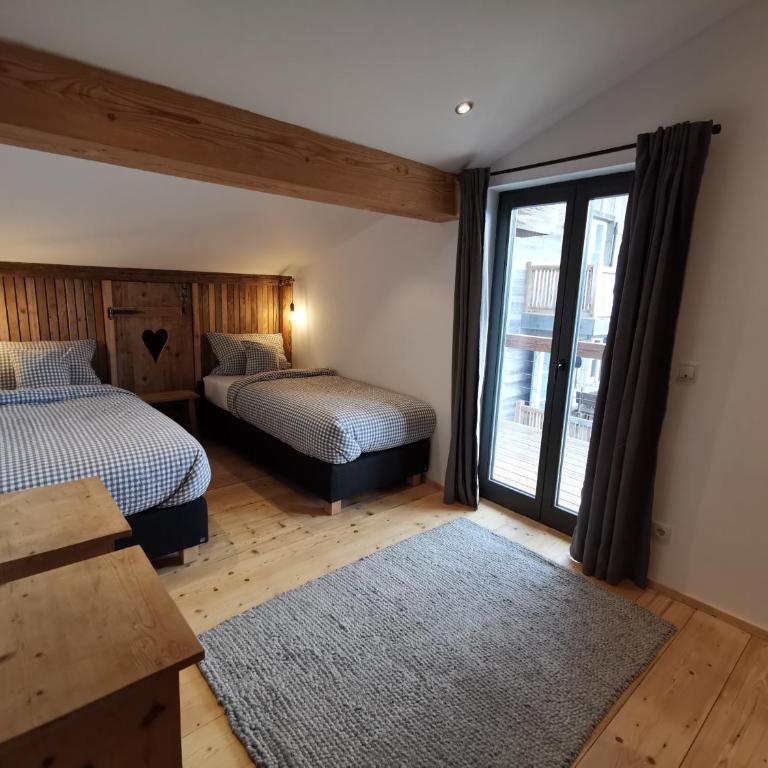 Kräuterhof Chalets - Superior Chalet - 3