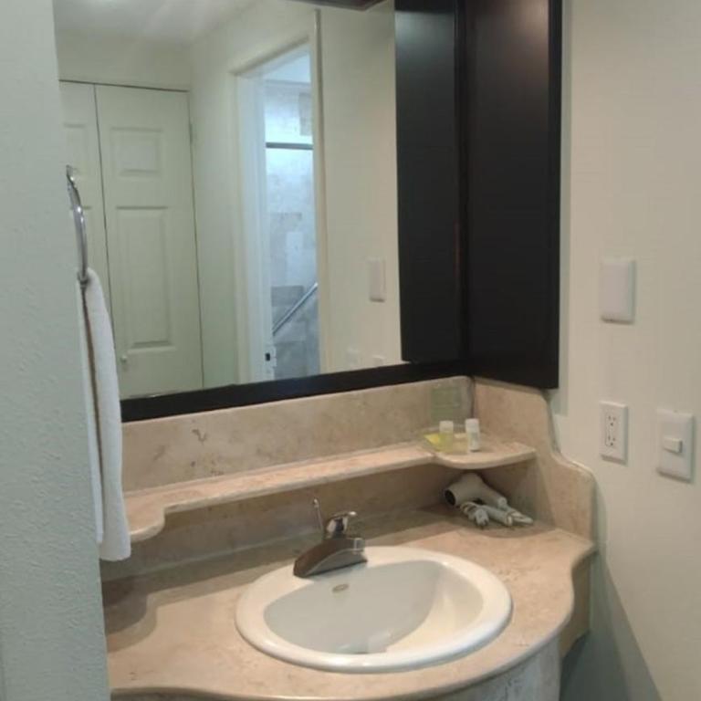 Ramada by Wyndham CDMX Perinorte - Habitación adaptada para personas de movilidad reducida - No fumadores - Cama extragrande - 14