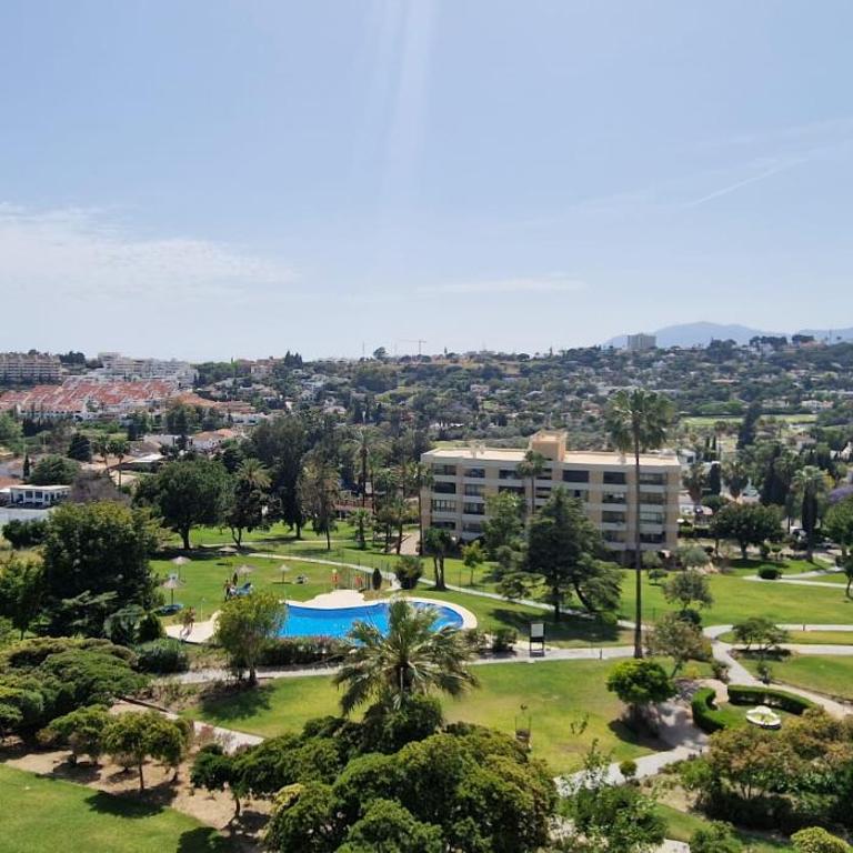 AMAZING APARTMENT WITH STUNNING VIEWS - Apartamento de 1 dormitorio - 2