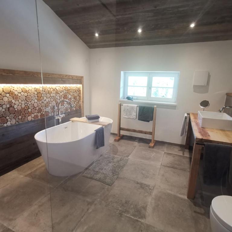 Kräuterhof Chalets - Chalet mit 3 Schlafzimmern - 5