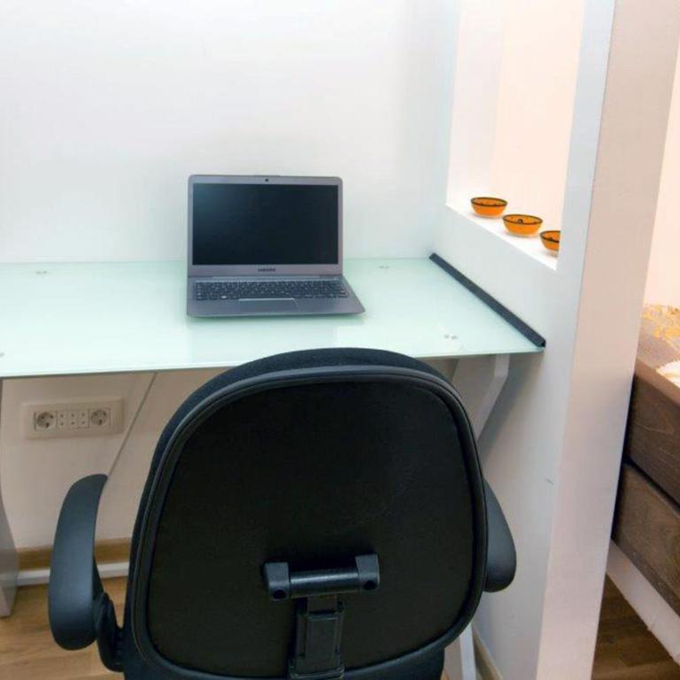 Apartment 32 - Apartman sa 2 Spavaće Sobe i Balkonom - 13