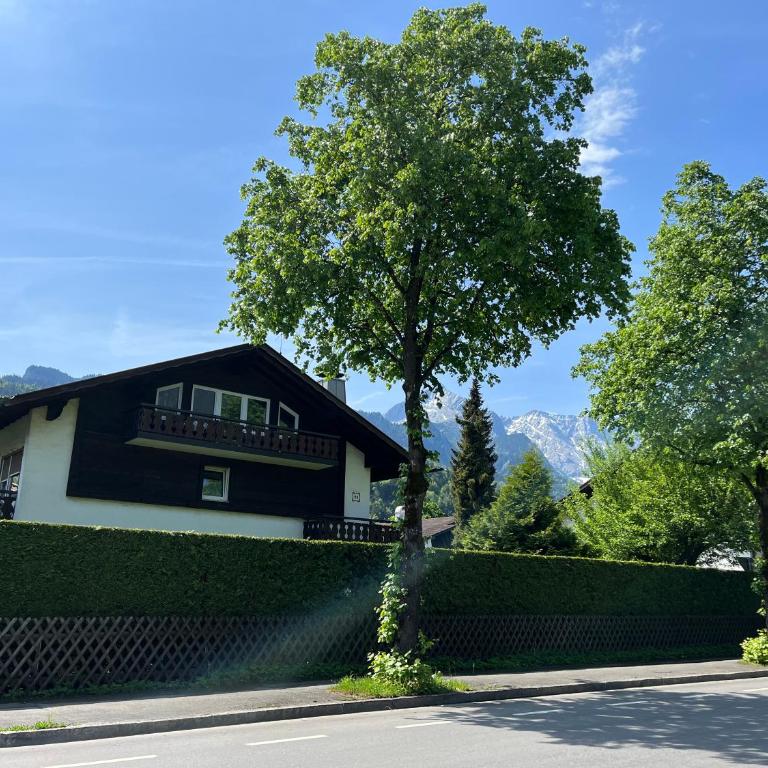 Doppelhaushälfte Zugspitzblick mit privatem Garten - Appartamento - 14