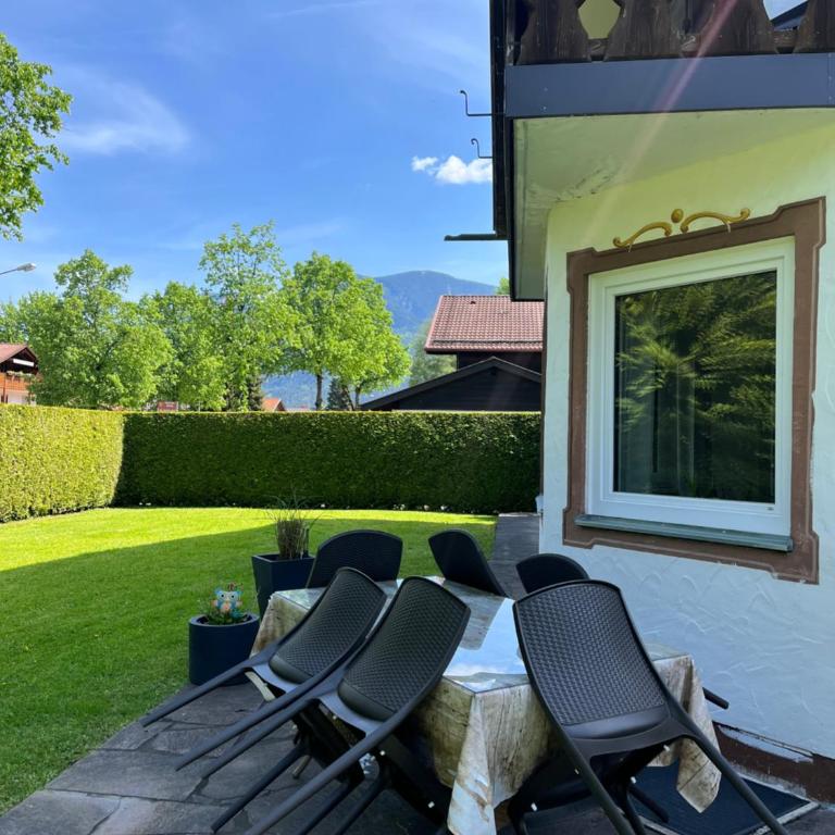 Doppelhaushälfte Zugspitzblick mit privatem Garten - Appartamento - 12