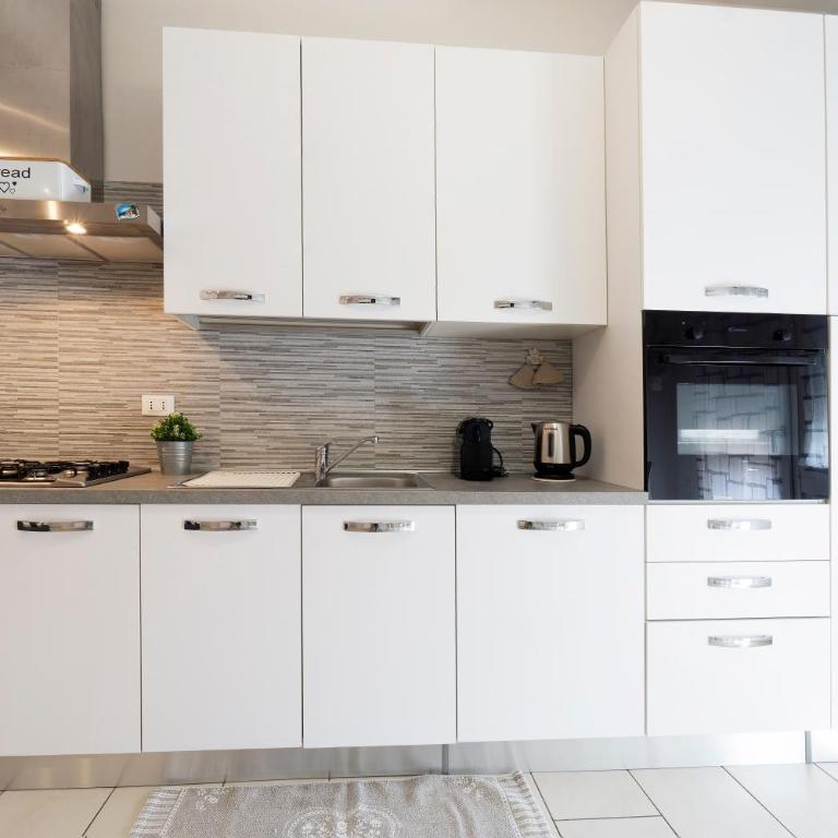 GetTheKey Pasubio Apartment - One-Bedroom Apartment - 13