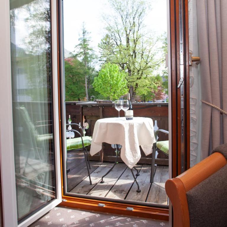 Gästehaus Sonnenheim - Comfort Doppelzimmer mit Balkon - 10