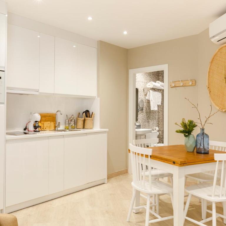 Apartamentos Martalia Arenal - Estudio Interior - 3