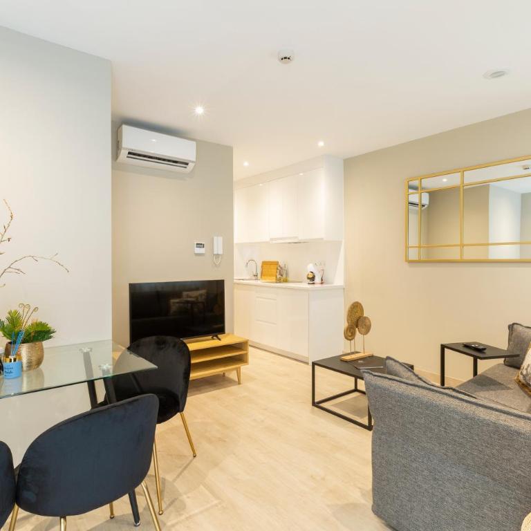 Apartamentos Martalia Arenal - Estudio Interior - 9