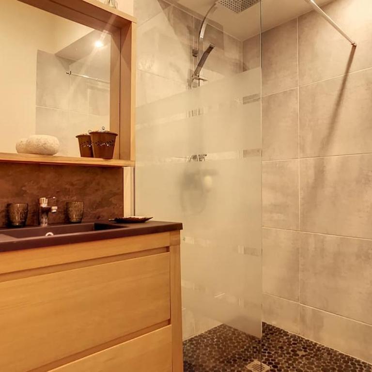 LE LIMAS - CHARME - WiFI - PATIO - RDC - Appartement 2 Chambres - 10
