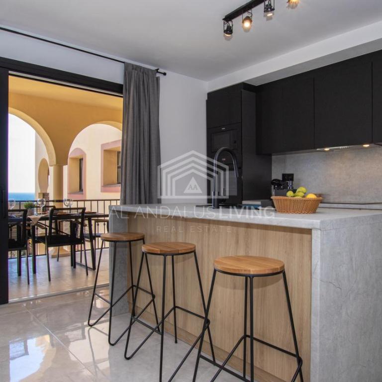 Contemporary loft style apartment with amazing sea views and with direct access to the beach from the community - Apartamento de 2 dormitorios - 2