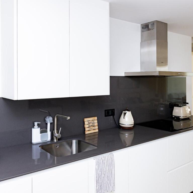 Alcazaba Lagoon Apartment with Private Beach, Pools, Gym, Sauna, Hot Tub & Fully Equipped Kitchen - Apartamento de 2 dormitorios - 25