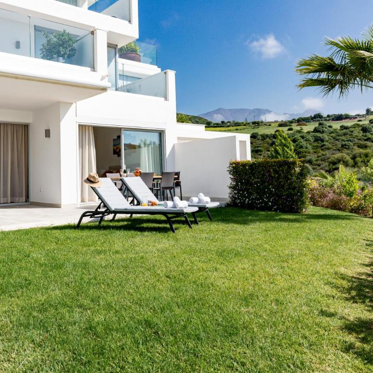 Alcazaba Lagoon Apartment with Private Beach, Pools, Gym, Sauna, Hot Tub & Fully Equipped Kitchen - Apartamento de 2 dormitorios - 8