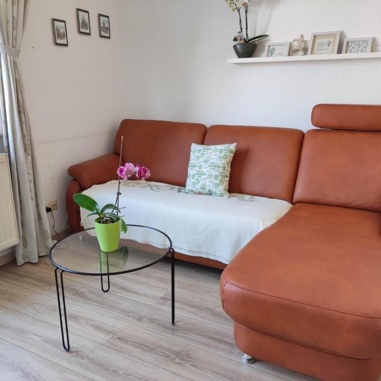 Quiet City-Apt, 4min City-Center, 18min Fair Nürnberg!!! - Apartment with Balcony - 2