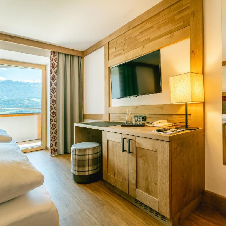 Huberhof Rum bei Innsbruck - Classic Doppelzimmer mit Balkon - 3