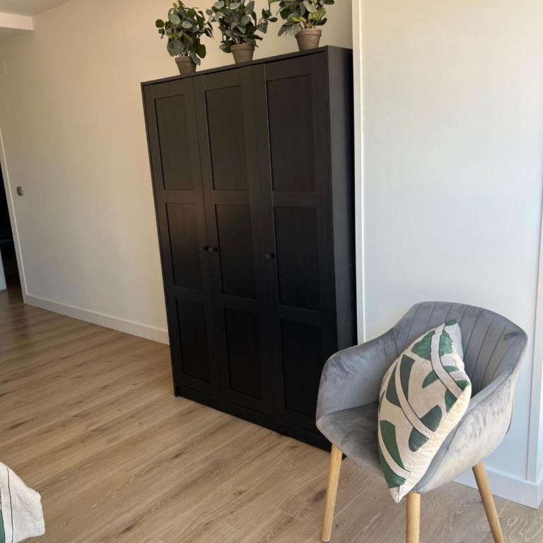 Luxury 190m2 Amplio apartamento moderno con terraza en la azotea de 50m2 junto a la playa, en el centro de Torre del Mar, Málaga, Modern large apartment with 50m2 roof terrace by the beach, right in the center of Torre del Mar, Malaga - Superior Apartment - 13