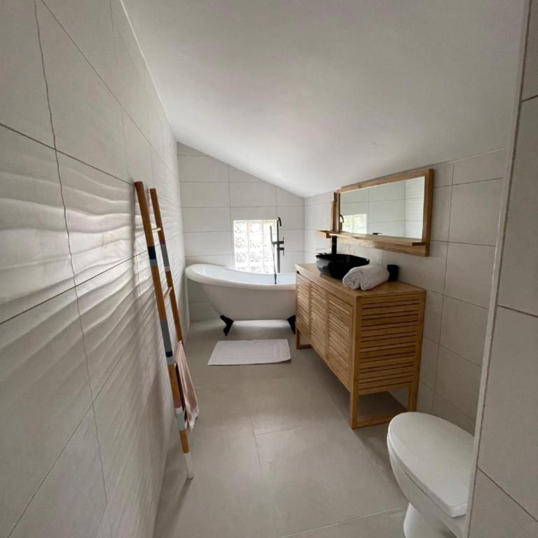 Oasis Cove, maisons au bord de l'eau, plage de Sète - Maison 5 Chambres - 3