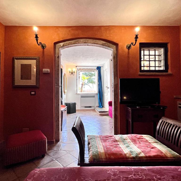Aeneas' Landing Resort - Duplex Suite - 9