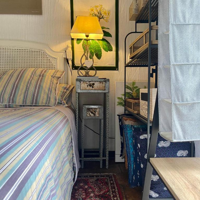 ABEILLE - Chambre Double avec Salle de Bains Commune - 3