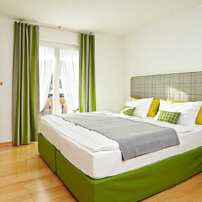 Alpenflair Ferienwohnungen Gästehaus Hilbrand Whg 313,314,215 - Apartment mit 2 Schlafzimmern - 7