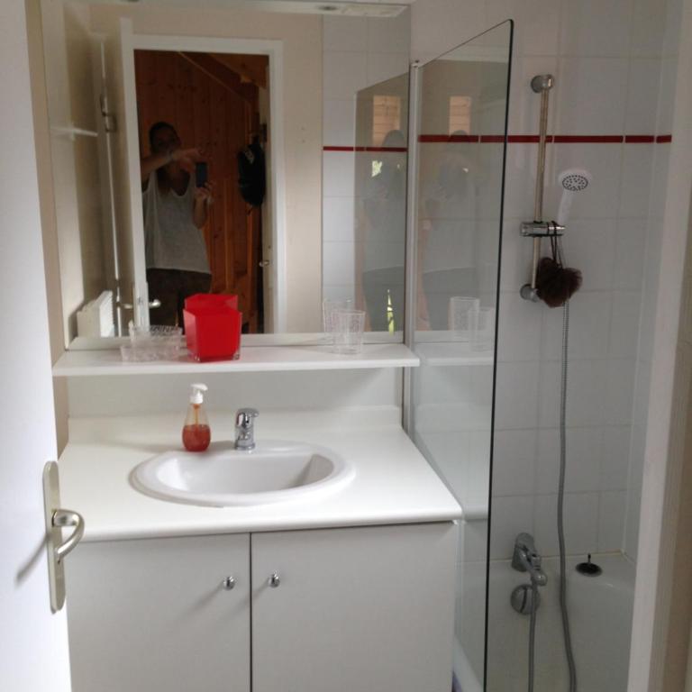 Petit Chalet 5 pers piscine sauna 2 chambres - Appartement 2 Chambres - 13