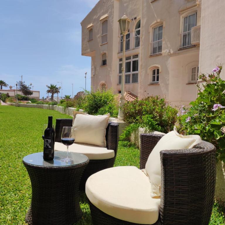1 bedroom Beachfront Apartment at Torecilla Beach - Apartamento de 1 dormitorio - 1