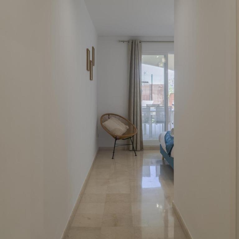 Magic Corner on Golden Mile - Apartment - 11