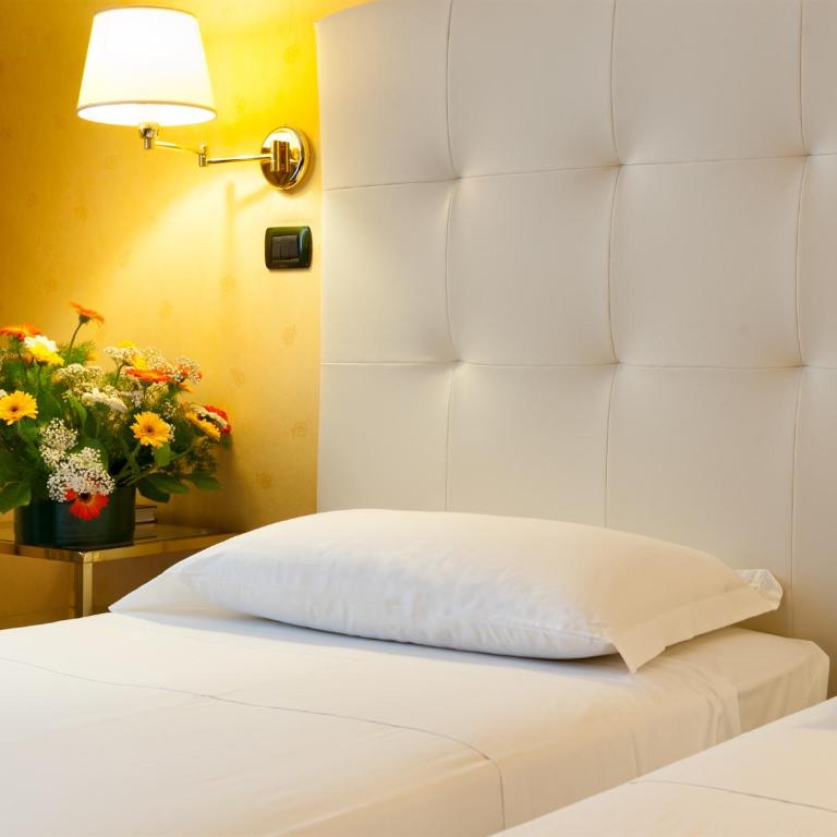 Hotel Lombardia - Camera Doppia con Letti Singoli - 2