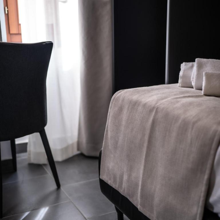 Relais Manzoni - Camera Doppia con Letti Singoli - 14