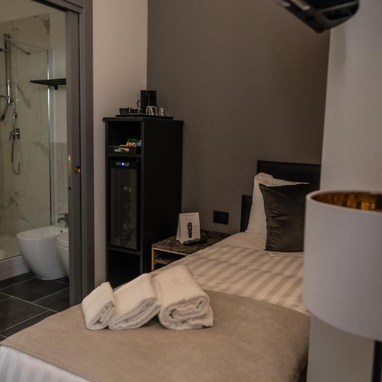 Relais Manzoni - Camera Doppia con Letti Singoli - 13
