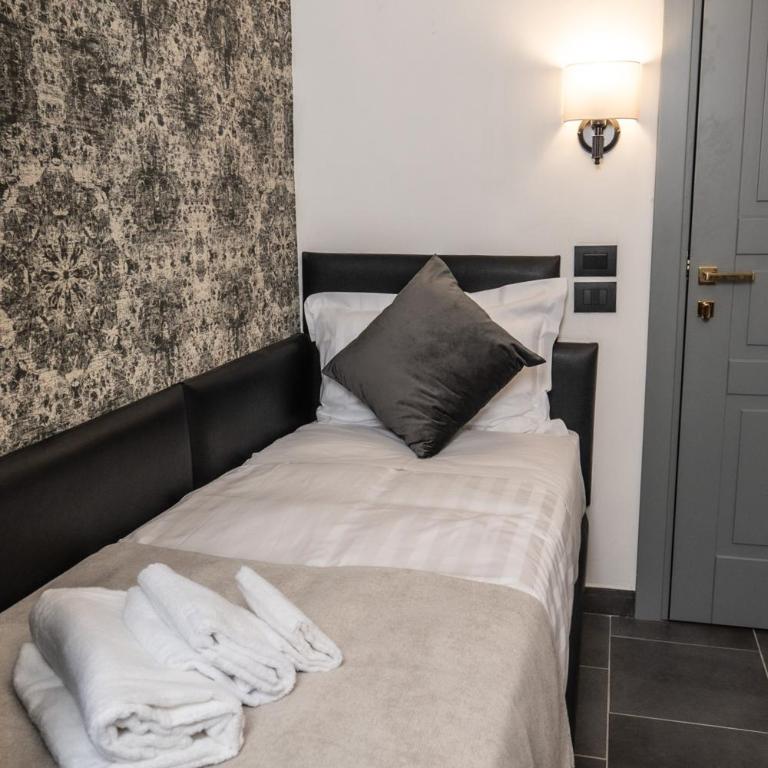 Relais Manzoni - Camera Doppia con Letti Singoli - 2