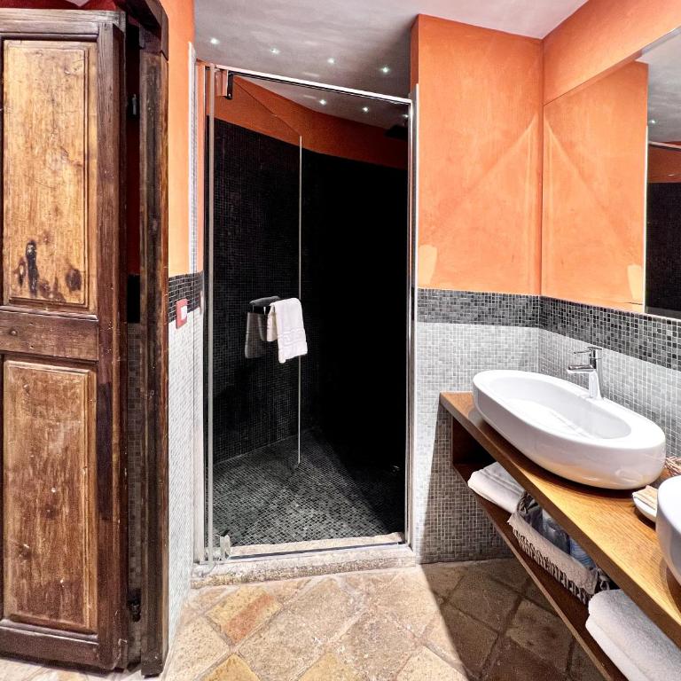 Aeneas' Landing Resort - Duplex Suite - 5