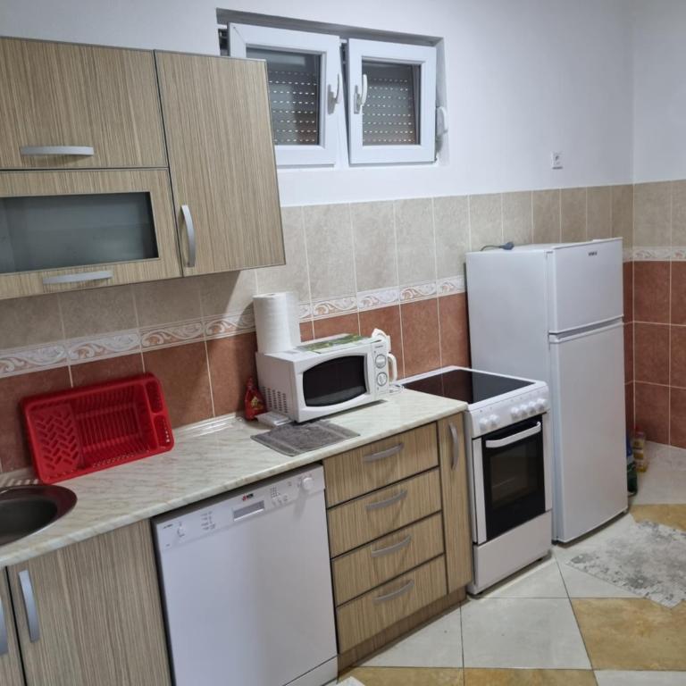 Apartmani Ani - Two-Bedroom Apartment - 6