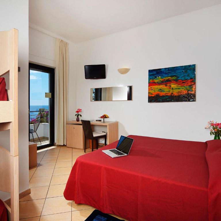 Hotel Cala Luna - Camera Quadrupla con Balcone e Vista Mare - 1