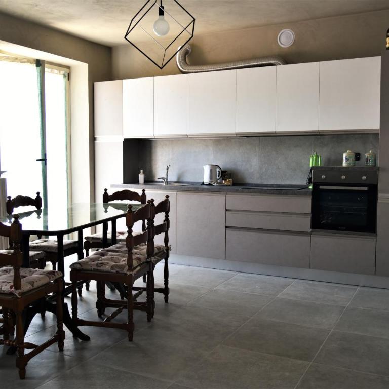 A CASA DI ANNA - Appartamento con 2 Camere da Letto - 14