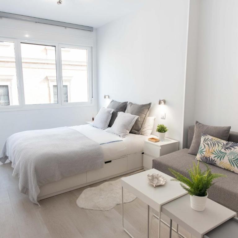 Inmejorable Ubicación en Madrid - King Studio with Sofa Bed - 2