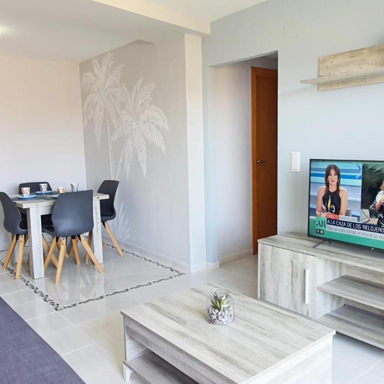 UNIVERSIDAD DEL MAR - Alquiler solo familias - Apartamento de 2 dormitorios - 3