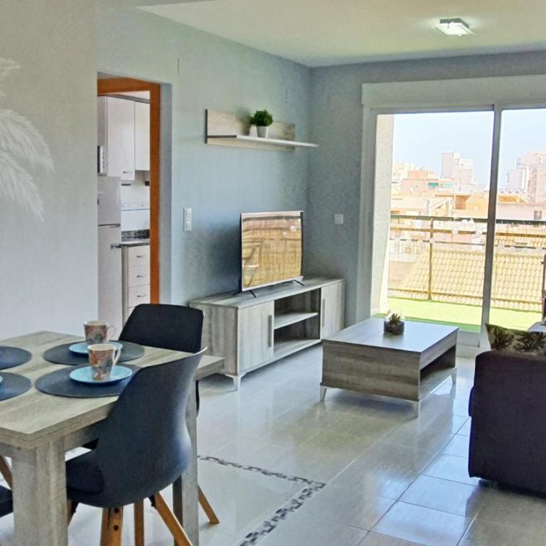 UNIVERSIDAD DEL MAR - Alquiler solo familias - Apartamento de 2 dormitorios - 6
