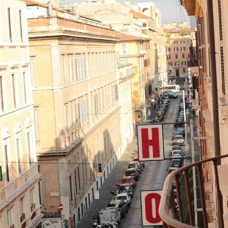 Hotel Fenicia - Camera Tripla con Balcone - 4