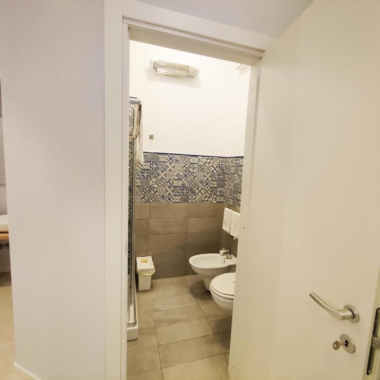 B&B Numero5 - Camera Matrimoniale Deluxe con 1 Letto Supplementare - 12