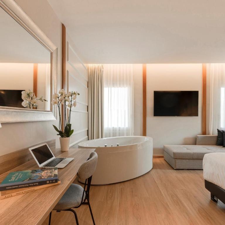 Hotel Boutique Mirlo Barcelona - King Room with Spa Bath - 2