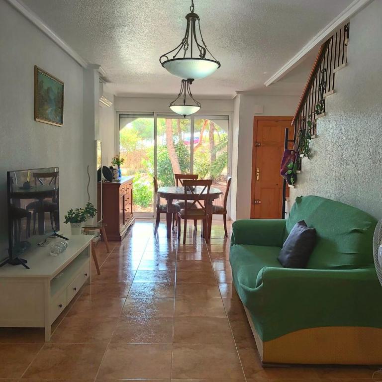 Bungalow muy cerca de la playa - Casa de 2 dormitorios - 2