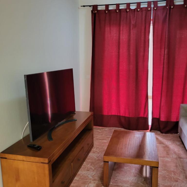 ¡Bajo extraordinario con vistas a la piscina y terraza! - Apartamento de 2 dormitorios - 16