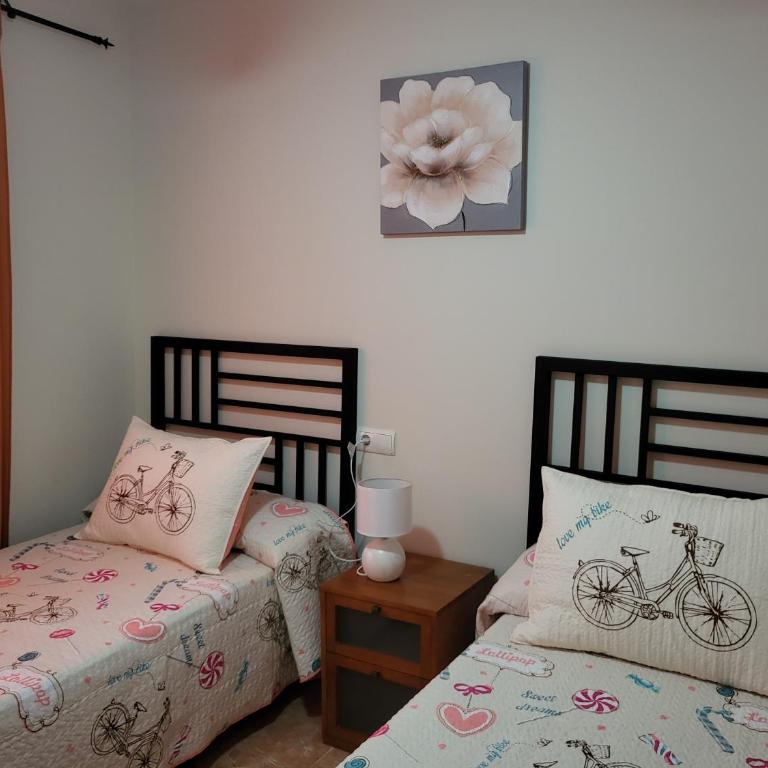 ¡Bajo extraordinario con vistas a la piscina y terraza! - Apartamento de 2 dormitorios - 29