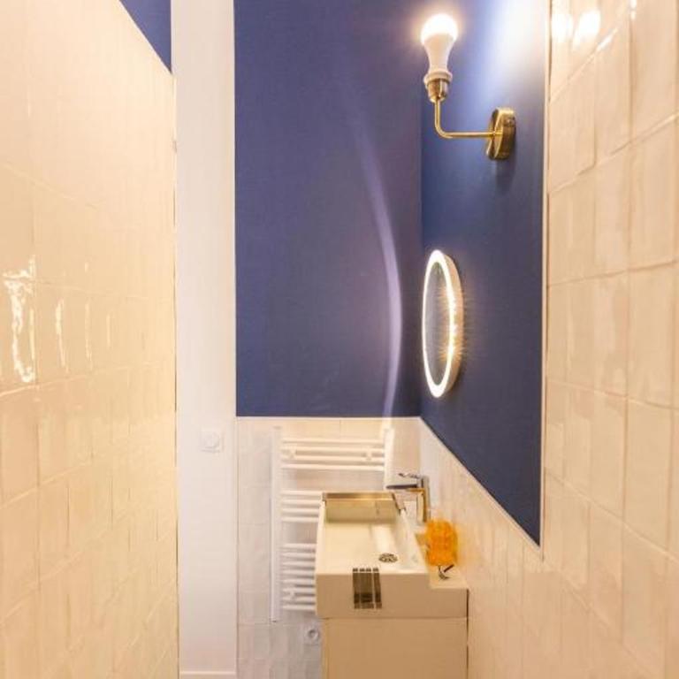 3 min à pied de la gare St Charles - 3 chambres avec Clim, SDB et TV - Appartement 3 Chambres - 15