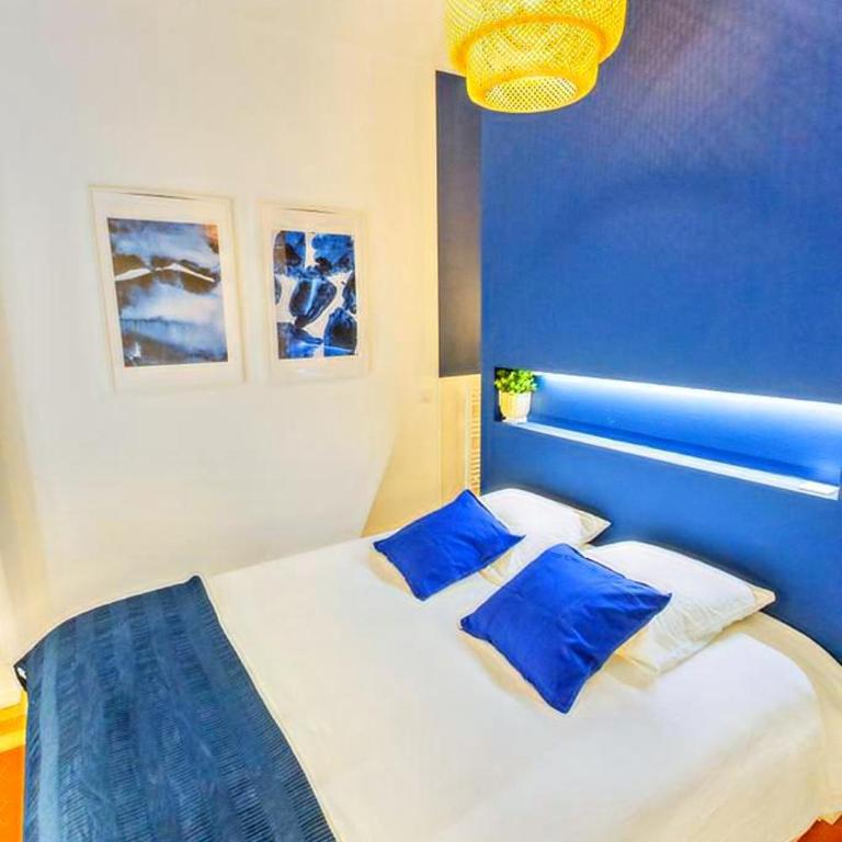 3 min à pied de la gare St Charles - 3 chambres avec Clim, SDB et TV - Appartement 3 Chambres - 14