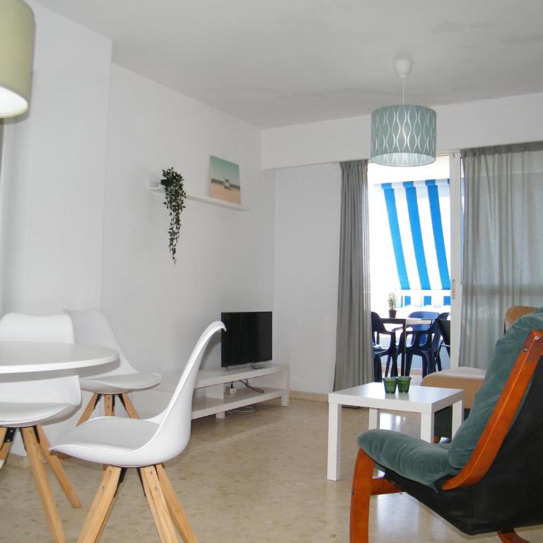APARTAMENTO PALMERAS II, Mnostrum Playa de Gandía EXCLUSIVO FAMILIAS - Apartamento de 3 dormitorios - 6