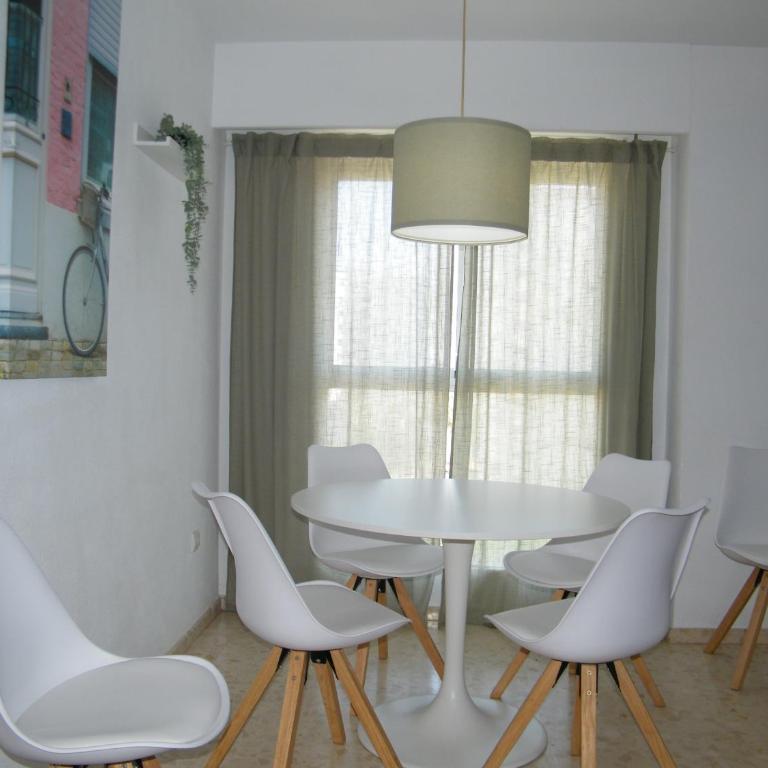 APARTAMENTO PALMERAS II, Mnostrum Playa de Gandía EXCLUSIVO FAMILIAS - Apartamento de 3 dormitorios - 4