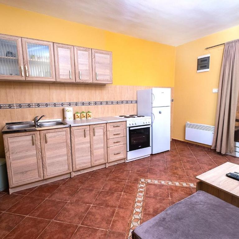 APARTMANI VUKADINOVIC LUX - One-Bedroom Apartment - 6