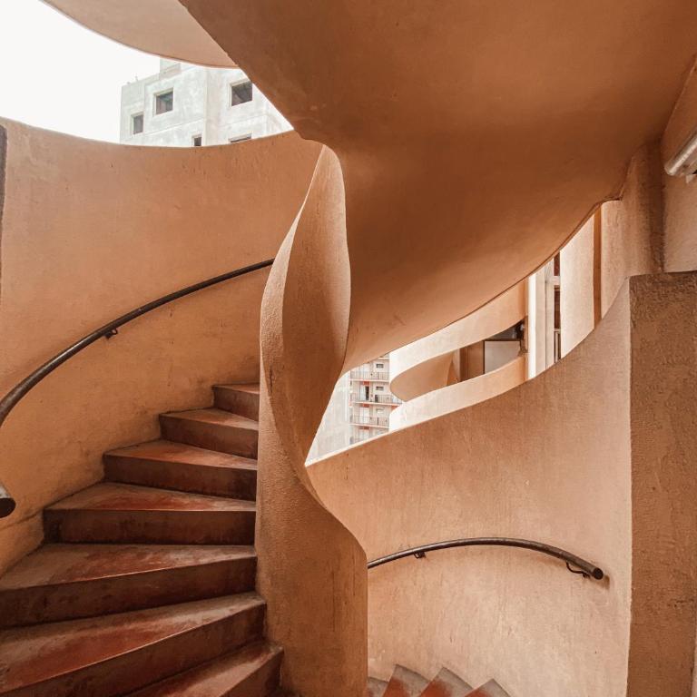 Depto moderno a cuadras del mar frente a Shopping Aldrey - Studio Apartment - 11