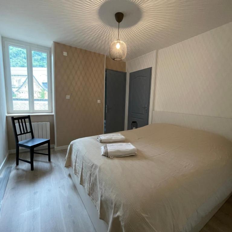Bel appartement T3 au 1er étage avec cour intérieure au RDC - Villa Marie - Appartement 2 Chambres - 12